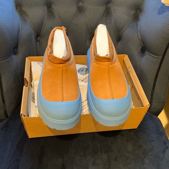 UGG Tasman Weather Hybrid Slipper - Brand New in Box! Giftable - Picture 2 of 6